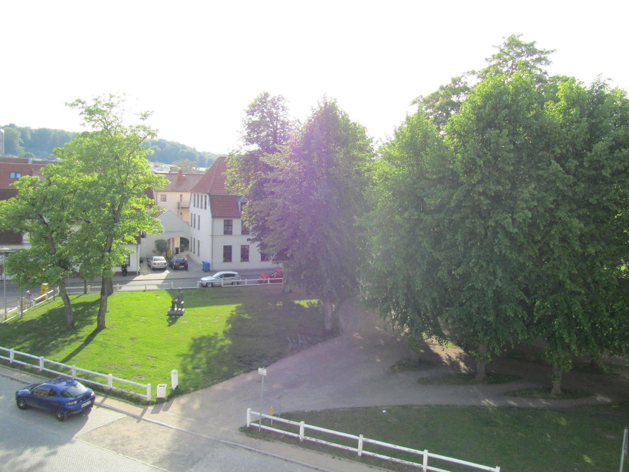 Hotel "Friedrich-Franz-Palais" Bad Doberan Buitenkant foto